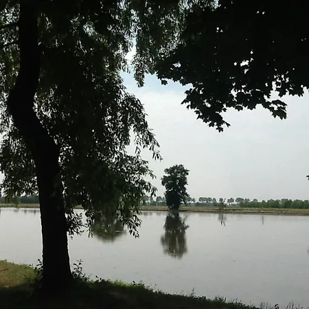 فندق مبيت وإفطار Cascina Baraggione Granozzo con Monticello