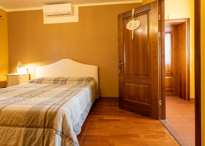 Cascina Baraggione Granozzo con Monticello