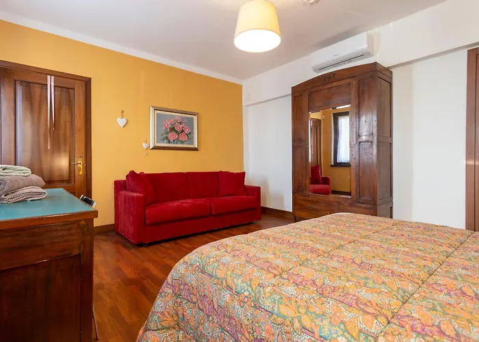 Bed & Breakfast Cascina Baraggione 3*