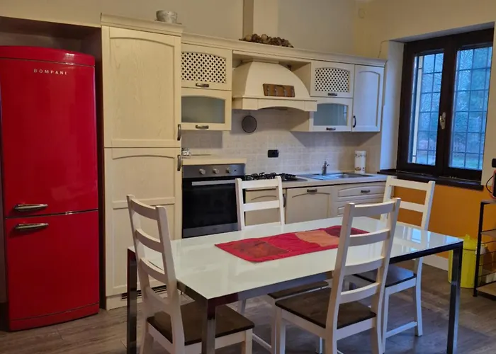 Bed & Breakfast Cascina Baraggione 3*